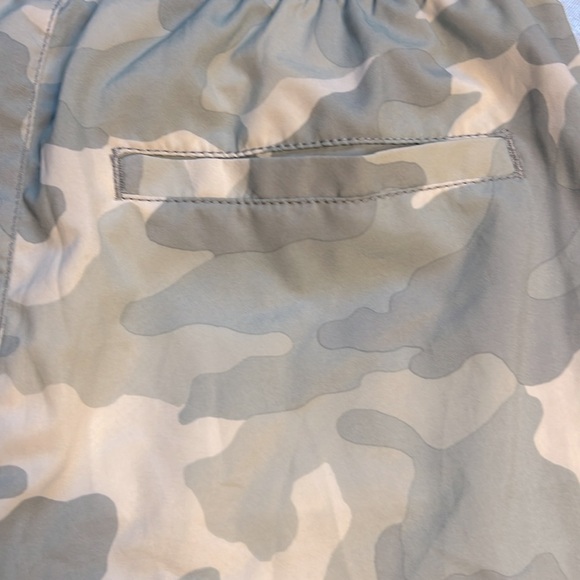 OLD NAVY JUNIORS MULTI GREY ARMY FATIGUE - Picture 7 of 9